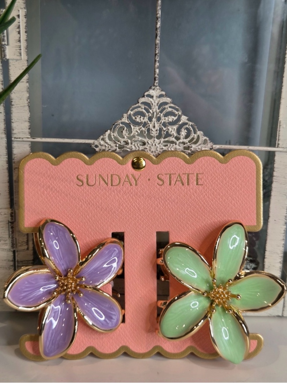 SOLD NWT Sunday State Floral Lavender
& Mint Hair Clips - Picture 3 of 4